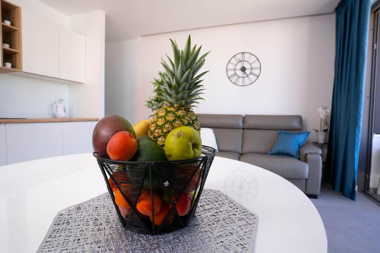 Apartmani Lara Baška Voda Exterior foto